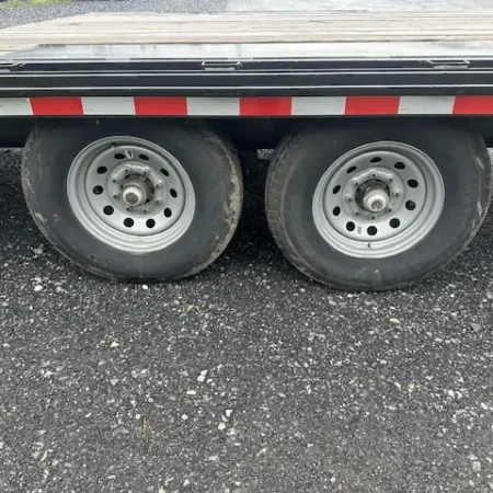 2021 Quality 8.5 x 24 Gooseneck Equipment Trailer - Image 3