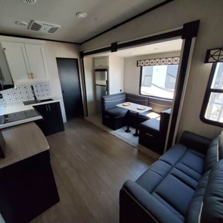 2022 Forest River Wildcat 302BH - Image 7
