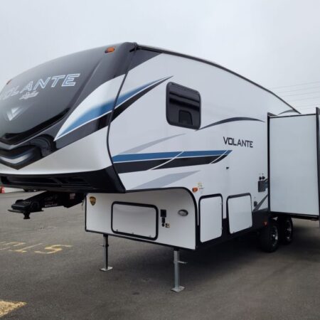 2023 Crossroads Volante VL240RL - Image 2