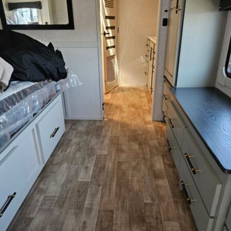 2024 Crossroads Redwood RW4001LK - Image 11