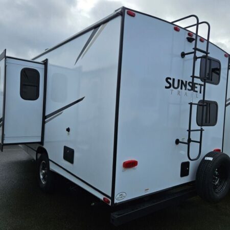 2024 Crossroads Sunset Trail Super Lite SS188BH - Image 2
