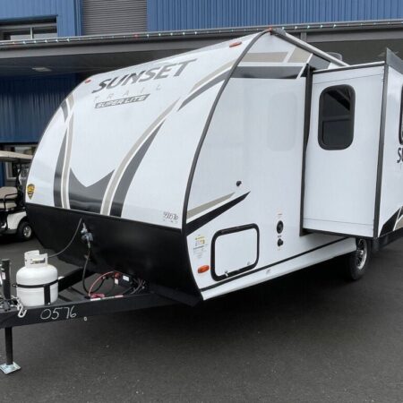2024 Crossroads Sunset Trail Super Lite SS188BH - Image 2