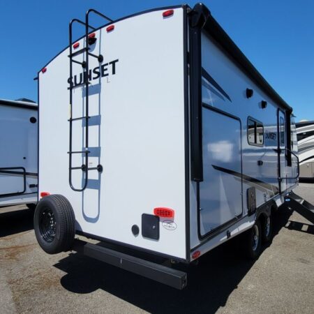 2024 Crossroads Sunset Trail Super Lite SS222RB - Image 4