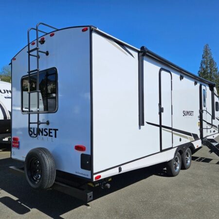 2024 Crossroads Sunset Trail Super Lite SS269FK - Image 4