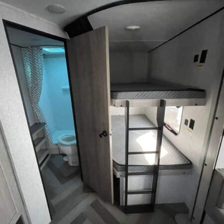 2024 Crossroads Zinger Lite ZR260BH - Image 13