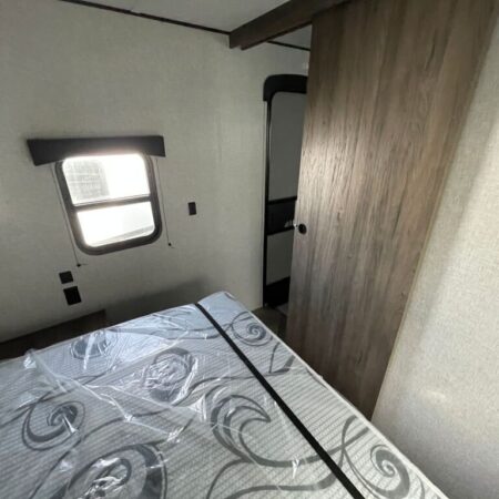 2024 Crossroads Zinger Lite ZR260BH - Image 25