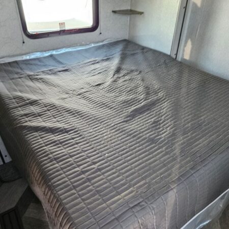 2024 Crossroads Zinger ZR380FB - Image 13