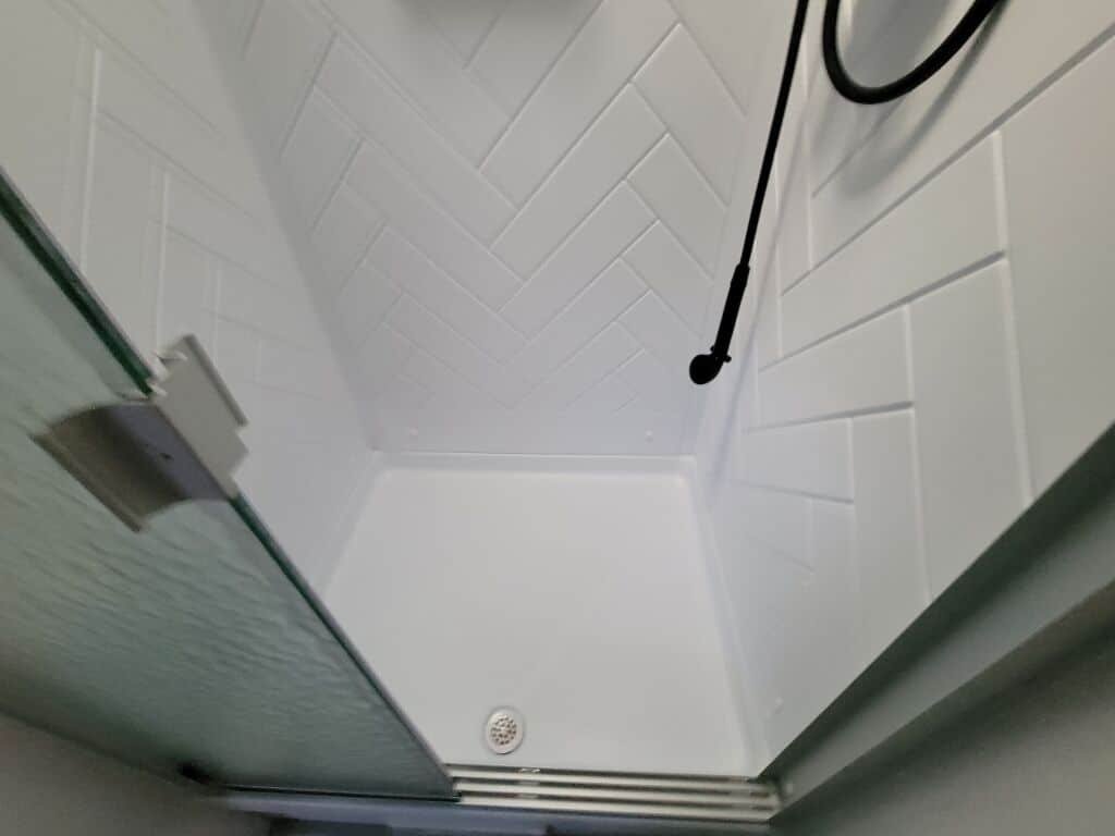 2024 Dutchmen Kodiak Ultra-Lite 302BHSL - Image 11