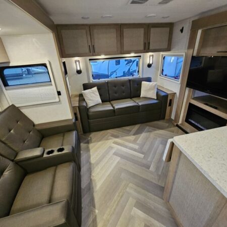2024 Ember Touring Edition 29MRS - Image 23