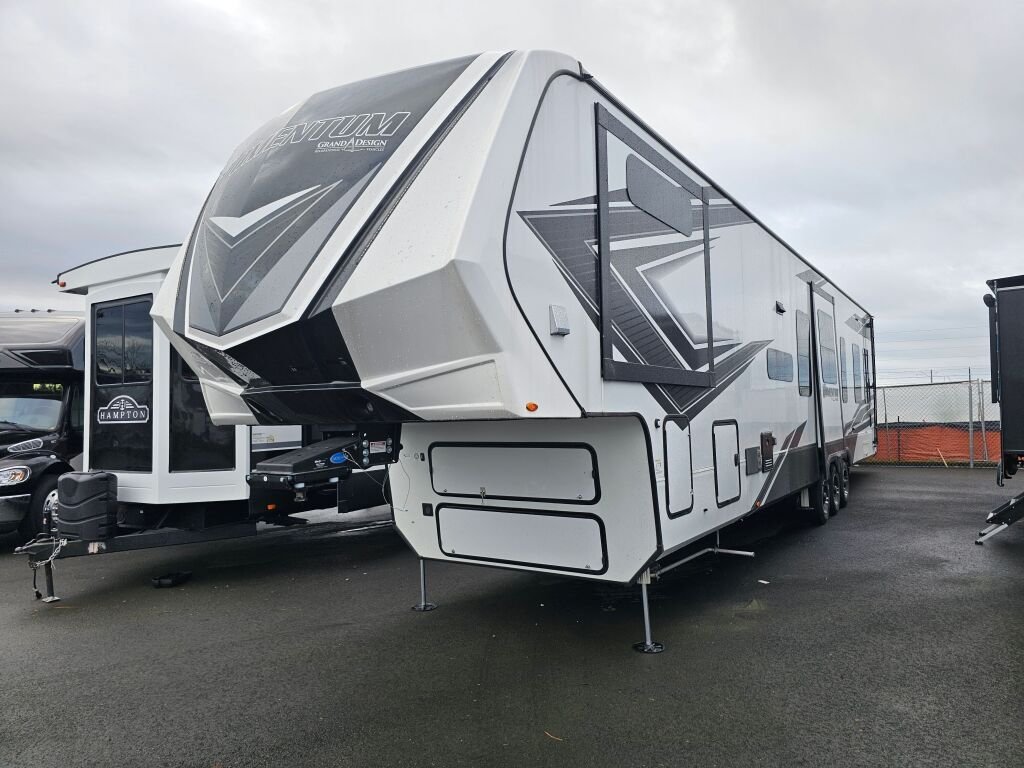 2024 Grand Design Momentum 414M - Image 2