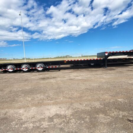 2025 Behnke Fifth Wheel High Clearance Sprayer Trailer - Image 5