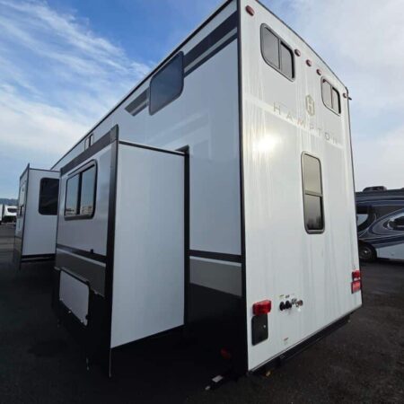 2025 Crossroads Hampton HP388FKL - Image 3