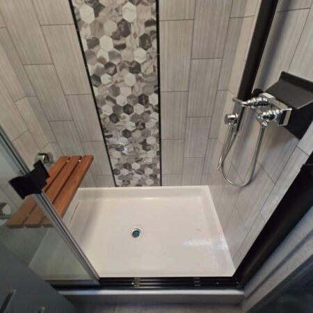 2025 Crossroads Redwood RW4200FL - Image 14