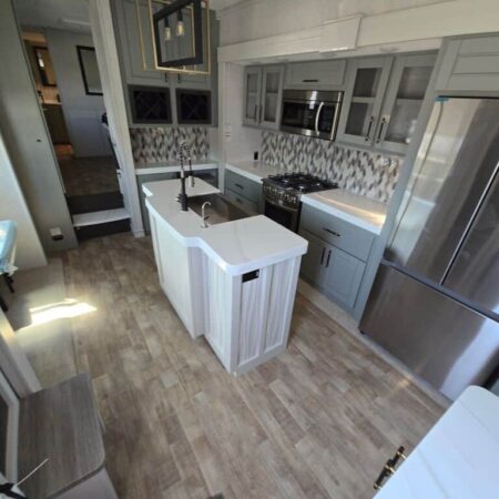 2025 Crossroads Redwood RW4200FL - Image 5