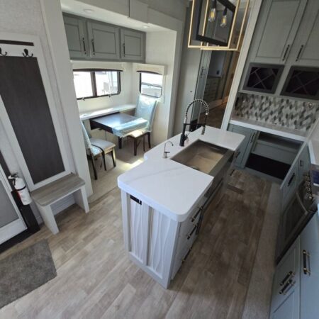 2025 Crossroads Redwood RW4200FL - Image 6