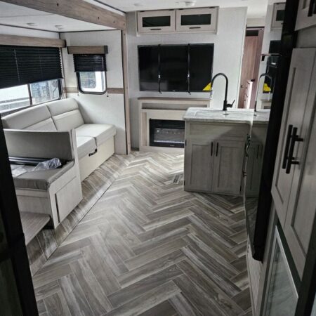2025 Crossroads Zinger 390DB - Image 6