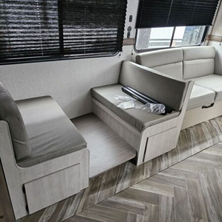 2025 Crossroads Zinger 390DB - Image 7