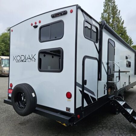 2025 Dutchmen Kodiak Ultra-Lite 302BHSL - Image 4
