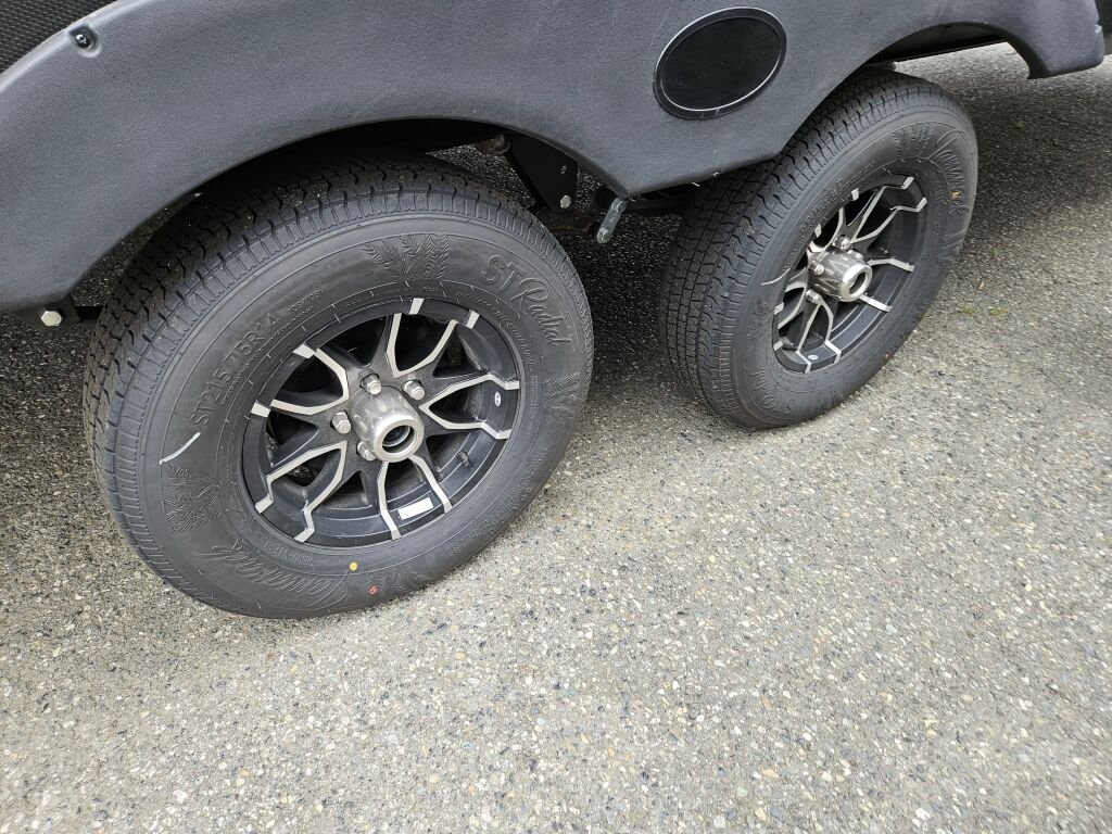 2025 Dutchmen Kodiak Ultra-Lite 242RBSL - Image 5