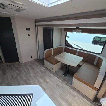 2025 Forest River Rainier 22RB - Image 9
