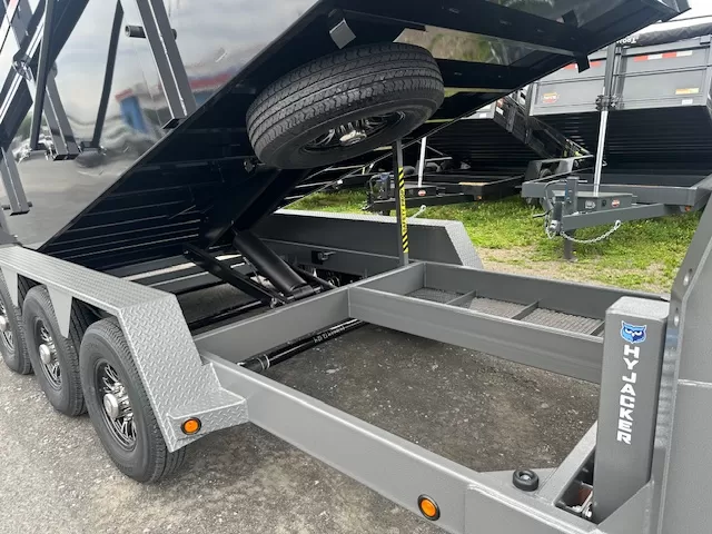 BWise 7 x 16 Gooseneck Tri-Axle Dump Ultimate Dump Trailer - Image 7