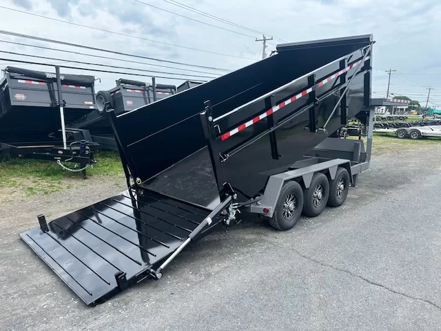 BWise 7 x 16 Gooseneck Tri-Axle Dump Ultimate Dump Trailer - Image 4