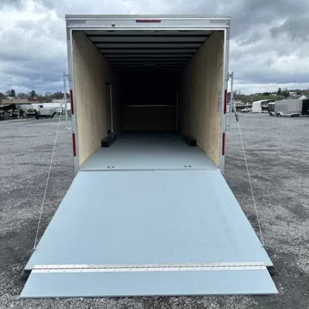 Car Mate 8.5 x 38 Enclosed Gooseneck Trailer Aluminum Wheels - Image 7