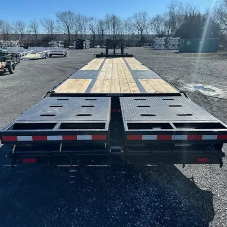 CAM Superline 8 x 40 Deckover Gooseneck Equipment Trailer - Image 8