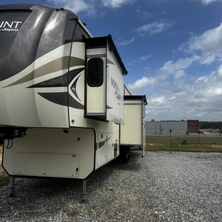 2019 JAYCO NORTH POINT 377RLBH - Image 3