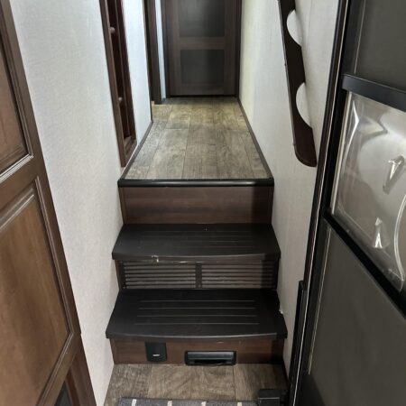 2019 JAYCO NORTH POINT 377RLBH - Image 16