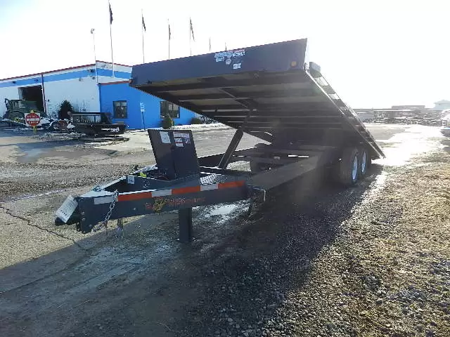 BWise 8 x 22 Deckover Equipment Trailer Power Tilt - Image 2