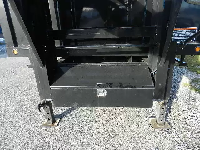 Big Tex 92in x 20ft Dump Trailer 25.9K - Image 3